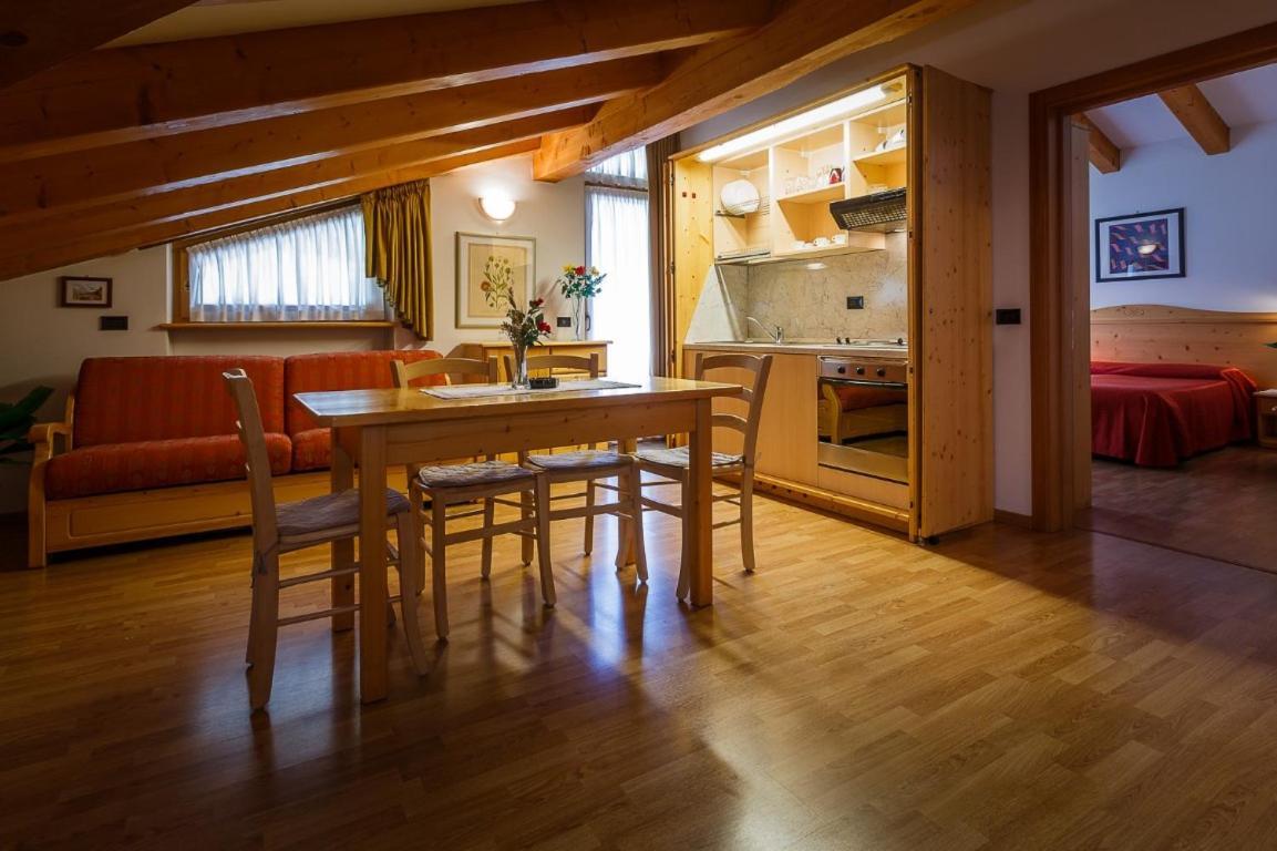 Hotel La Locanda Pinzolo Exteriér fotografie
