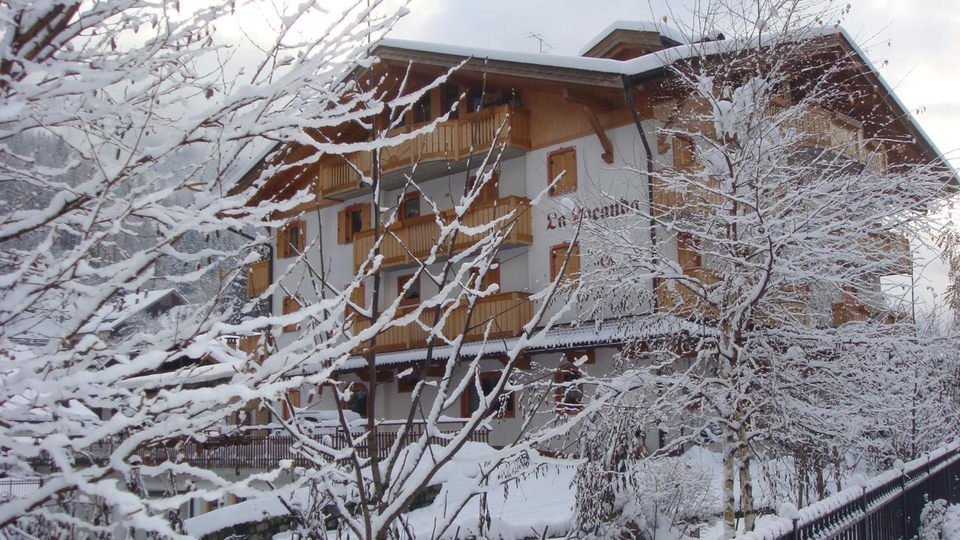 Hotel La Locanda Pinzolo Exteriér fotografie