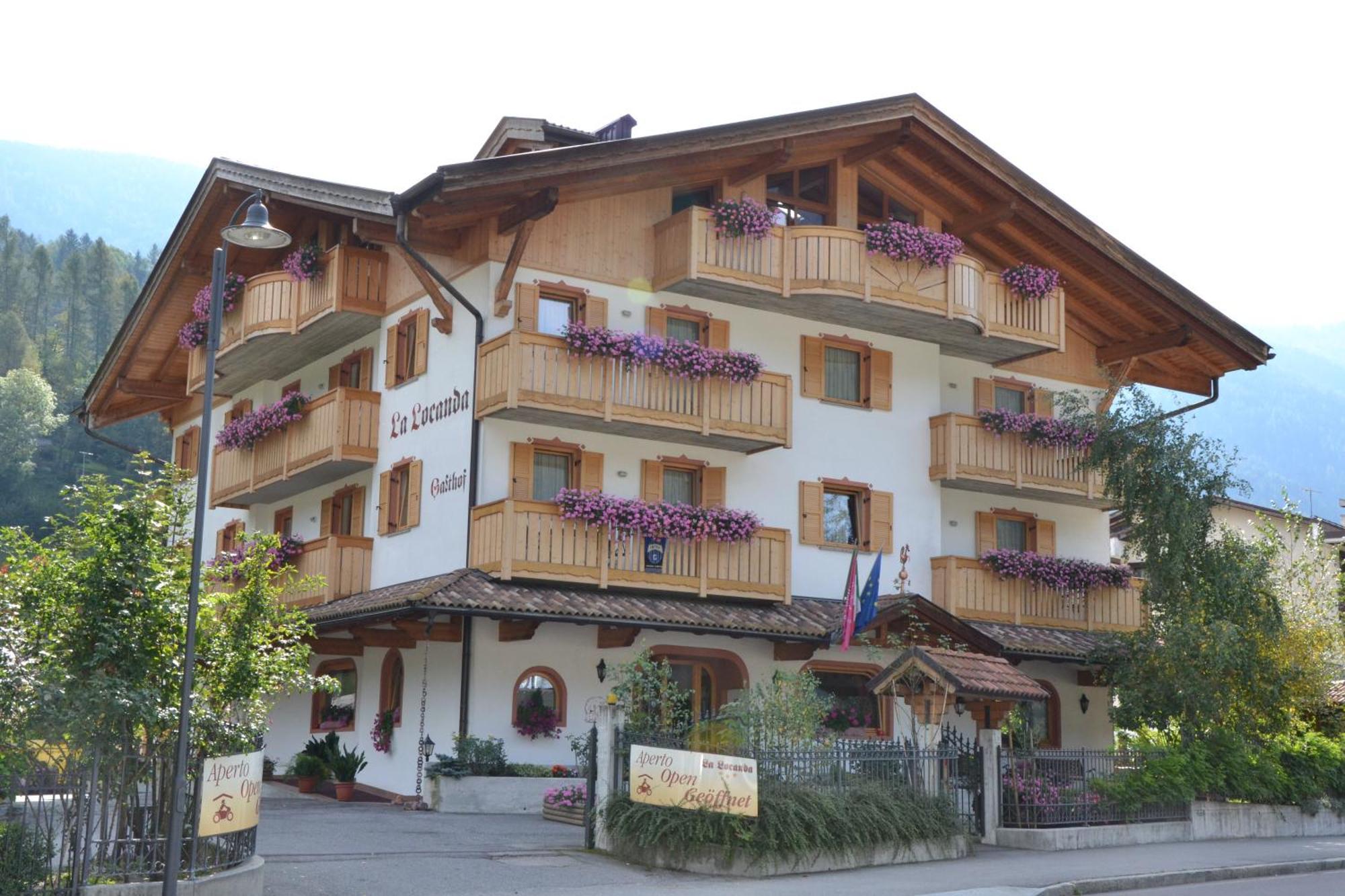Hotel La Locanda Pinzolo Exteriér fotografie