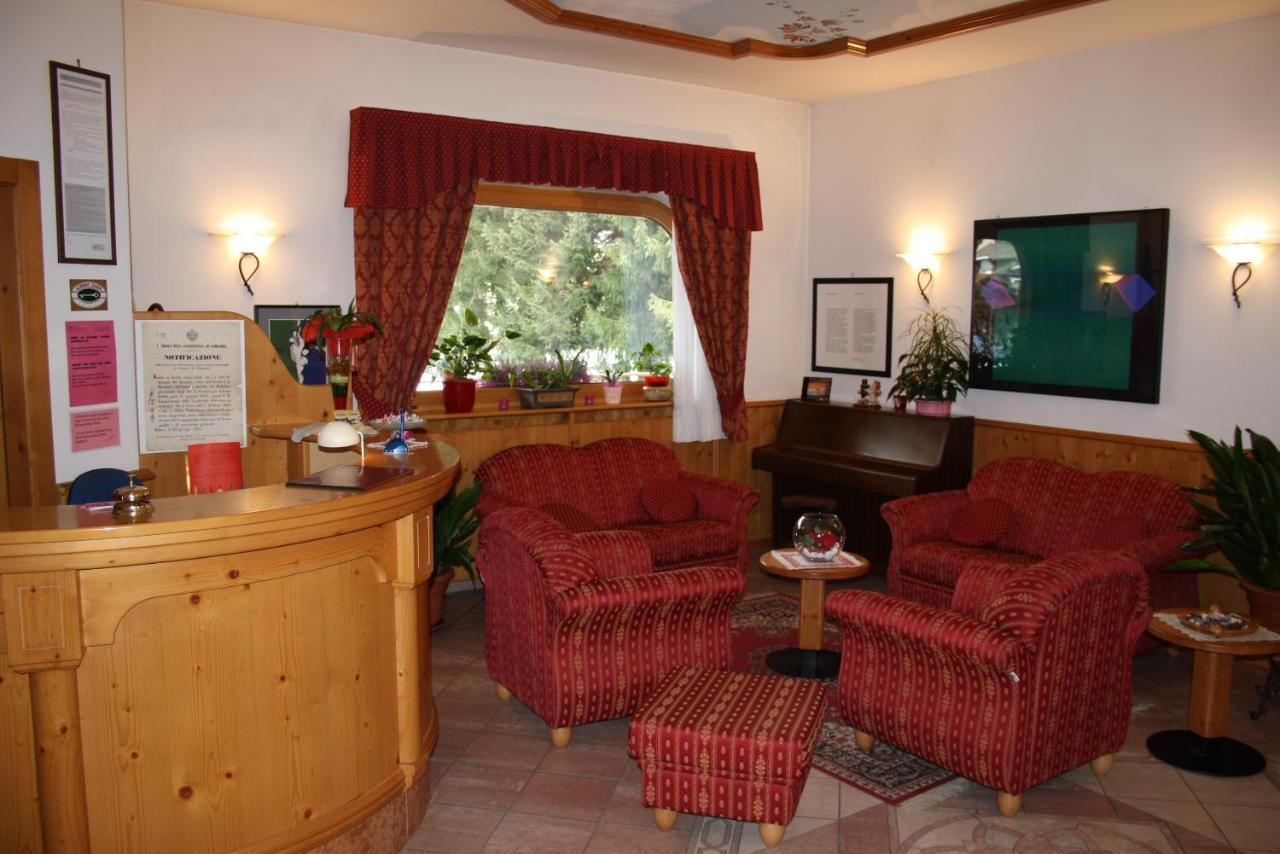 Hotel La Locanda Pinzolo Exteriér fotografie